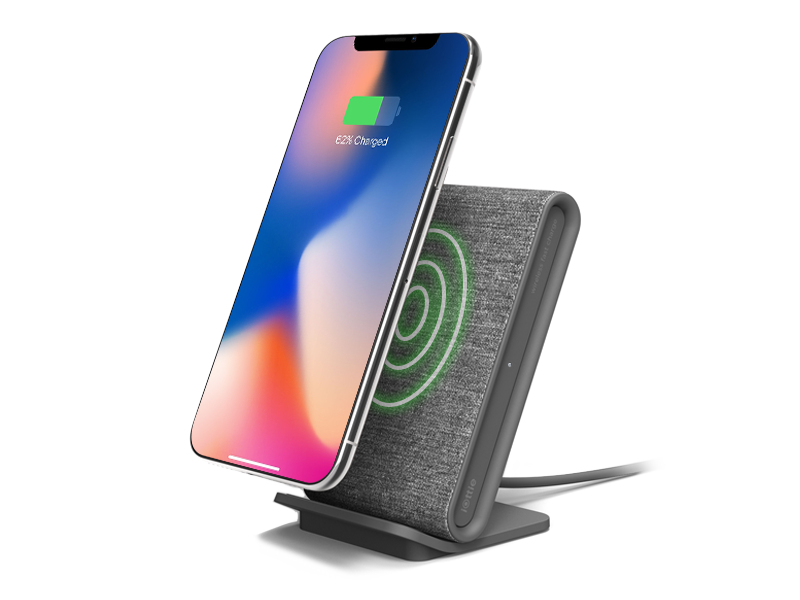 iottie.comionw_stand_detail_lifestyle_wireless-charging iON Charging Stand Wirelessly Fast-Charging Phone