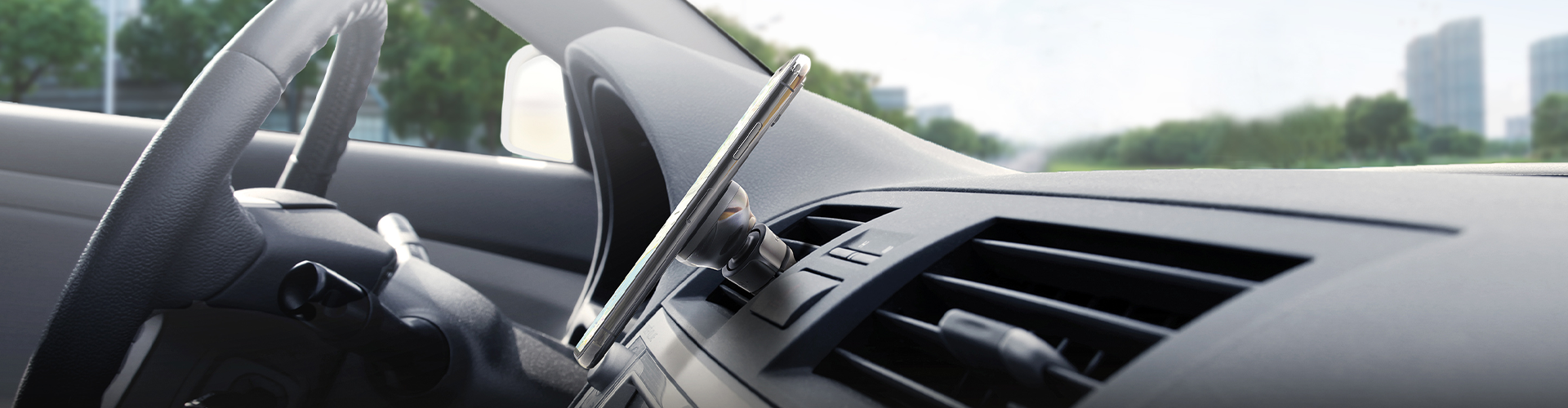 itap2_vent_detail-image00 iTap Magnetic 2 car phone mount attached to air vent