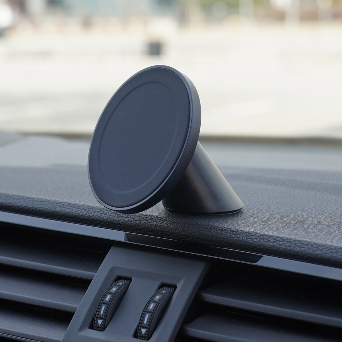 IOTTIE Velox Magnetic Wireless Dash & Windshield Mount – Mission Shop