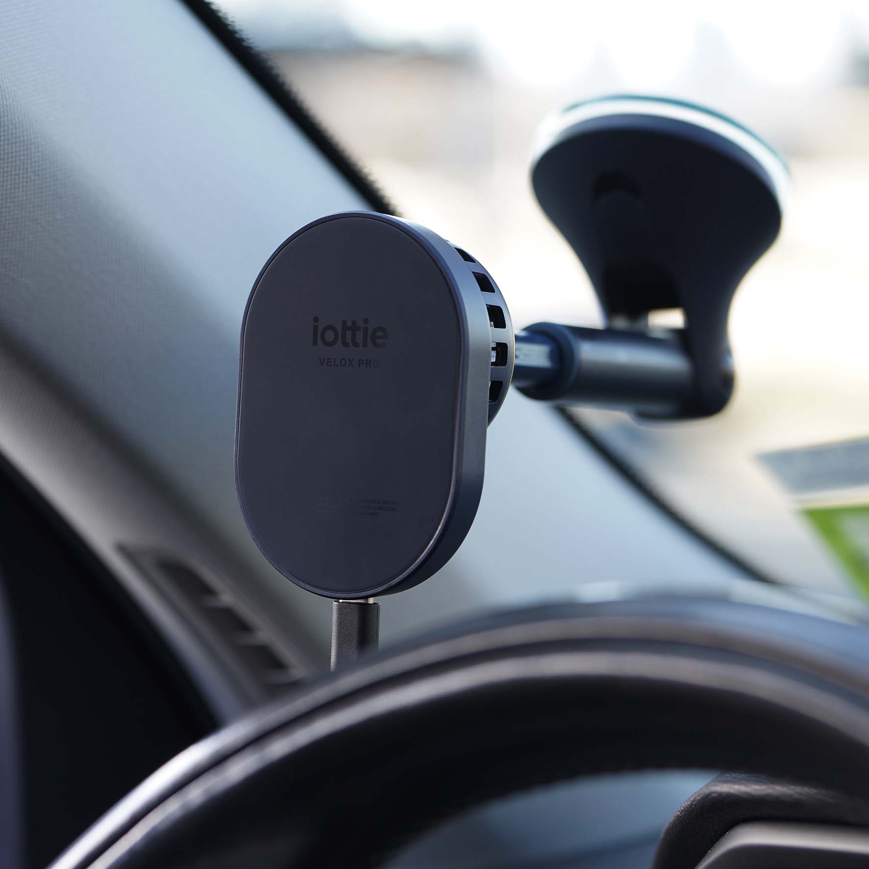 iOttie iTap 2 Magnetic Dashboard And Windshield Mount Black